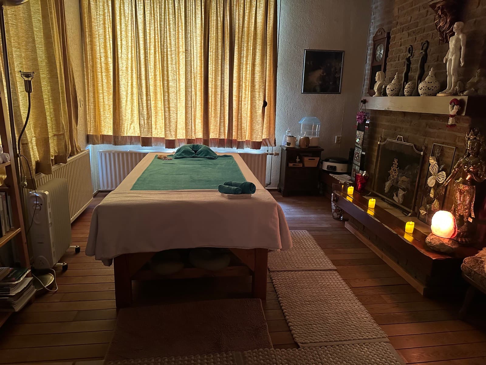 Behandelruimte van Ayutthaya Thai Wellness in Est